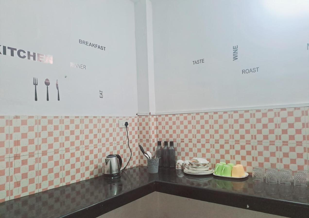 Strawberry Swing Homestay Γουβαχάτι Εξωτερικό φωτογραφία