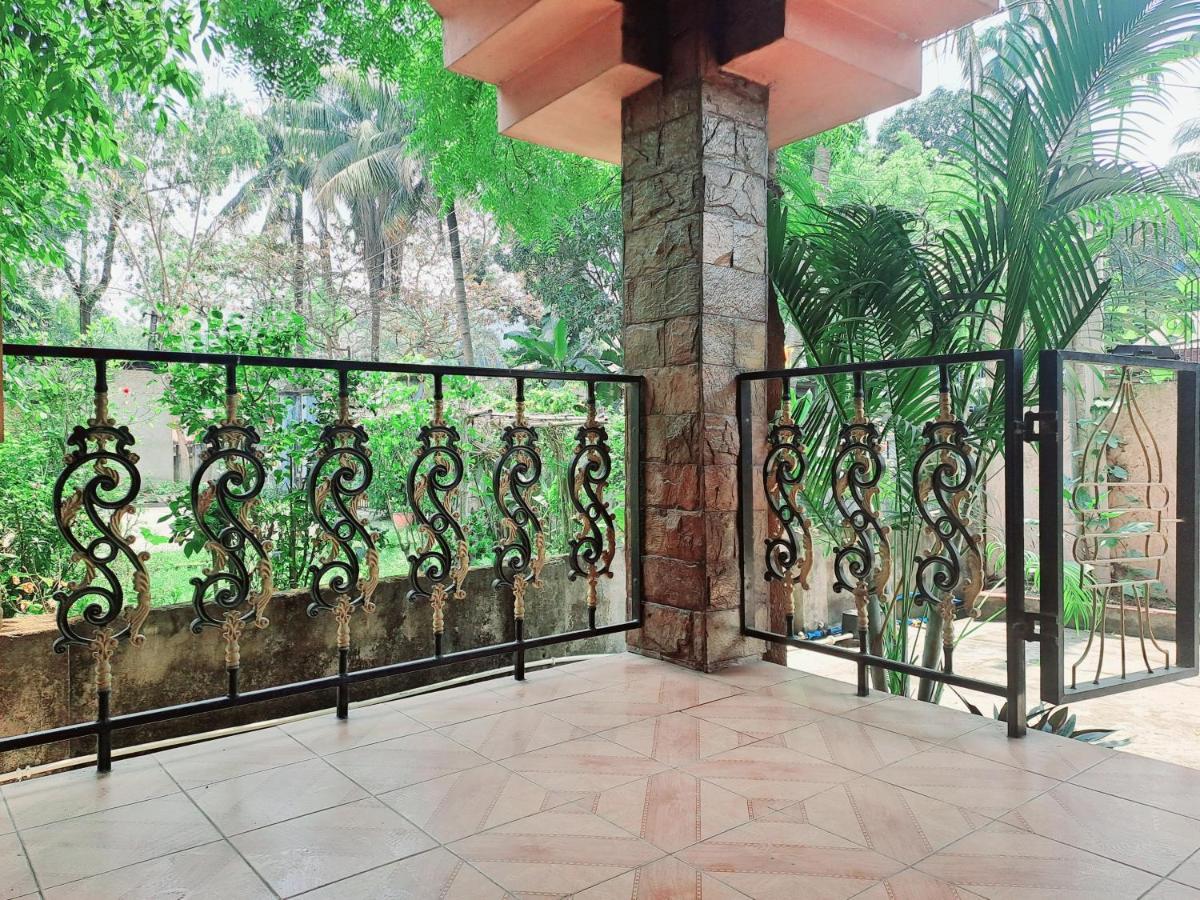 Strawberry Swing Homestay Γουβαχάτι Εξωτερικό φωτογραφία